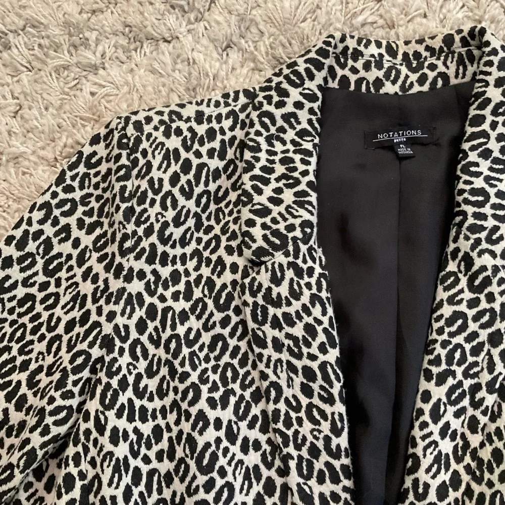 Notations‎ Petite Womens Leopard Print Blazer Black White Zipper Pockets PL